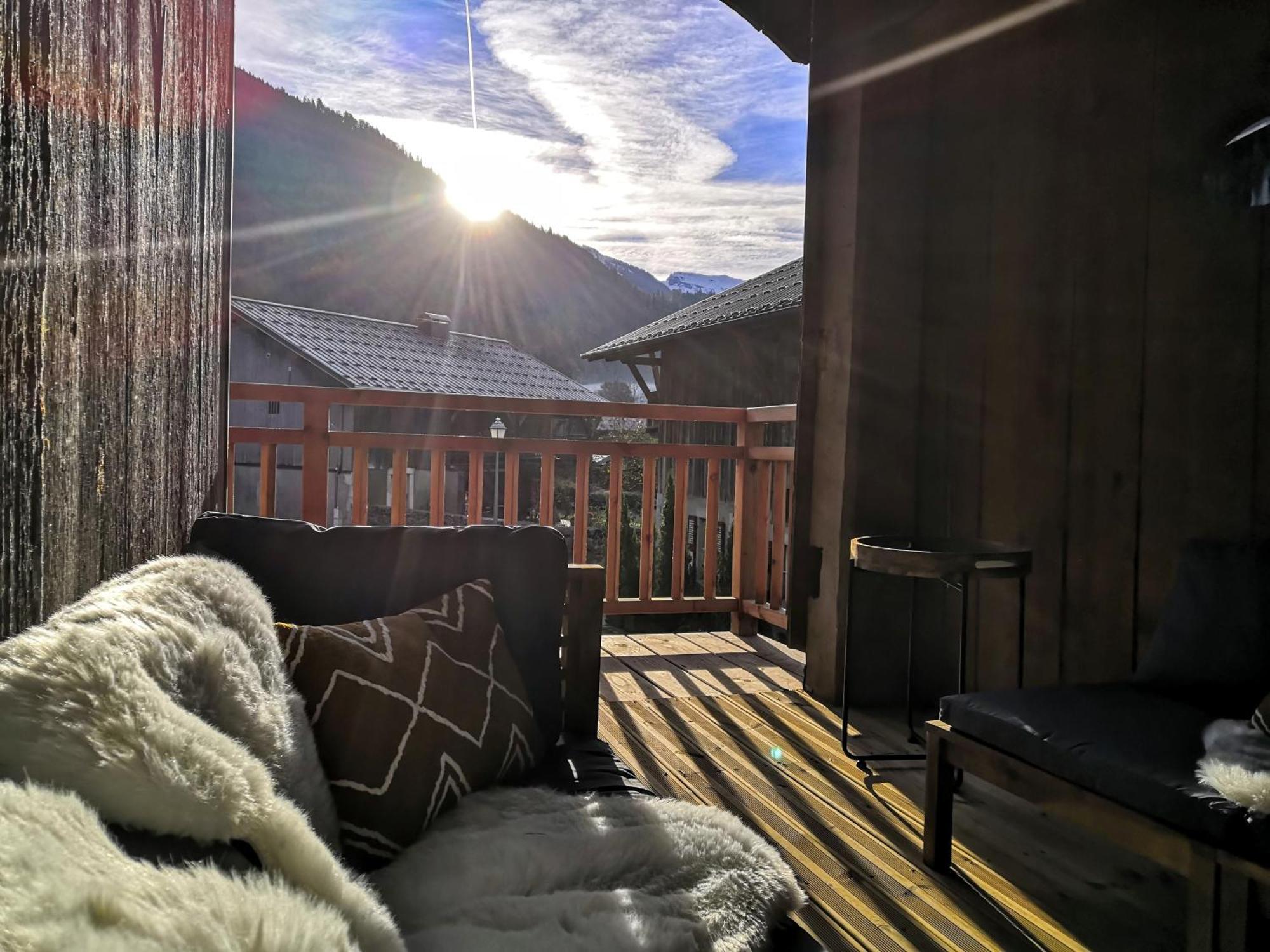 Chez Leon, Jacuzzi Et Sauna Des Le 1Er Septembre 2025 Samoëns Exterior foto